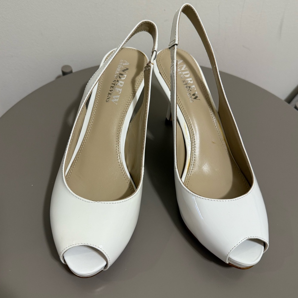 Beautiful shiny white heels ...very classy and elegant !